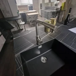 Cucina design con isola Seta Essebi a prezzo ribassato