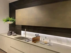 Cucina design con isola Skill Modulnova a prezzo scontato