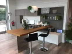 Cucina design con penisola Lube cucine Cucina mod. oltre a prezzo scontato