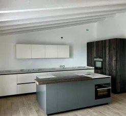 Cucina design grigio Primopiano cucine ad isola Ingrosso cucine moderne icm70 in offerta