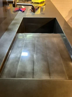 Cucina Diesel industriale rovere chiaro Scavolini con penisola scontata 51%