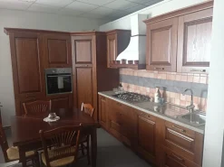Cucina Evo cucine classica ad angolo noce in legno Telma