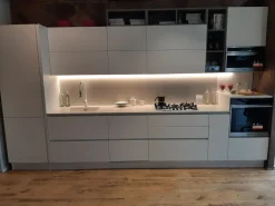 Cucina Frighetto moderna lineare bianca in melaminico Time. Estetica e funzionalità.