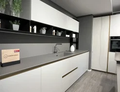 Cucina grigia design con isola Scavolini Delinea