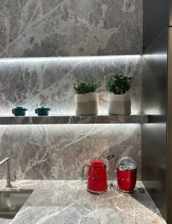 Cucina grigia moderna con isola Corner Zampieri cucine a soli 38950 Euro