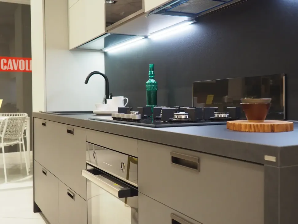 Cucina grigia moderna lineare Scavolini Cucina sax