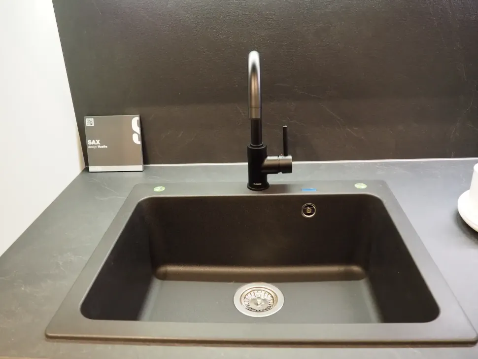 Cucina grigia moderna lineare Scavolini Cucina sax