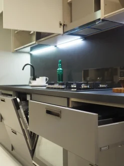 Cucina grigia moderna lineare Scavolini Cucina sax