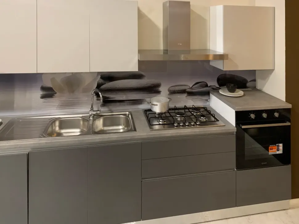 Cucina grigia moderna lineare Lungomare Colombini casa a soli 4050 Euro