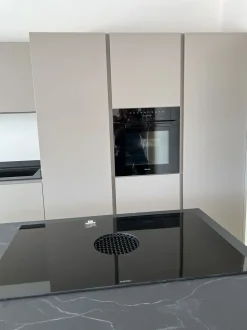 Cucina grigio design ad isola Ingrosso cucine moderne icm71 Primopiano cucine in Offerta Outlet