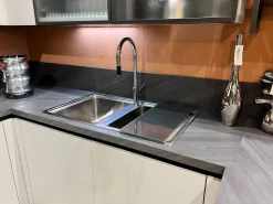 Cucina grigio moderna con penisola Evolution Scavolini