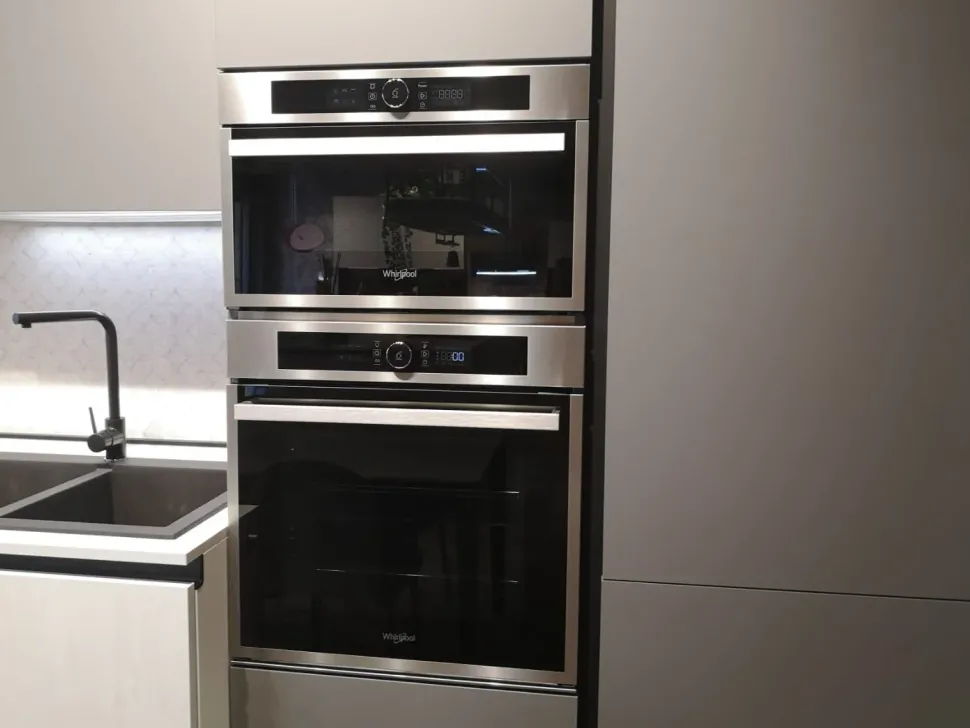 Cucina grigio moderna lineare Stosa Metropolis