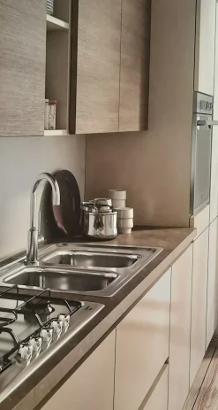 Cucina in nobilitato Mobilificio bellutti a PREZZI OUTLET -41%