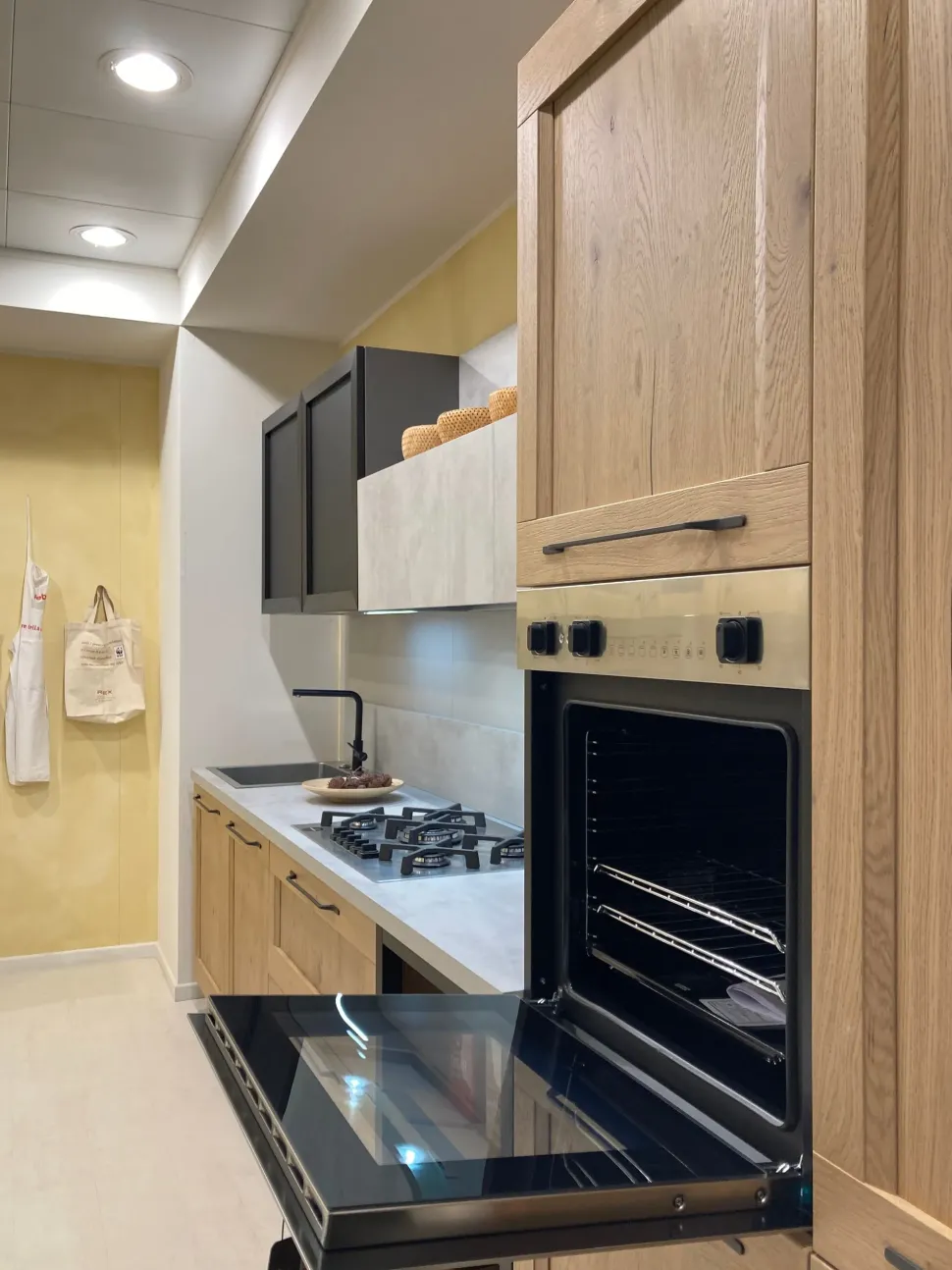 Cucina industriale rovere chiaro Arredo3 lineare Asia in Offerta Outlet