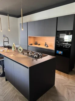 Cucina Infinity design antracite Stosa con isola scontata 45%