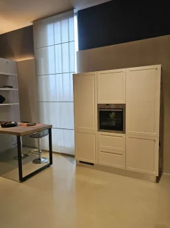 Cucina inglese con penisola Carattere  Scavolini a prezzo scontato