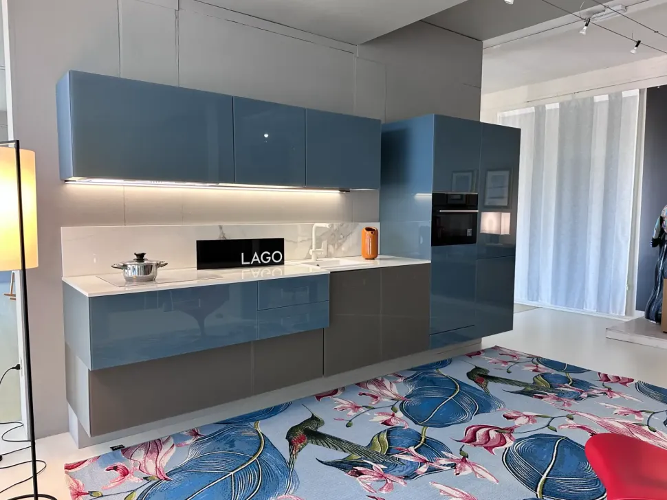 Cucina Lago design lineare altri colori in vetro 36e8
