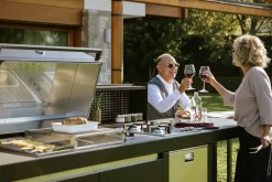 Cucina lineare in acciaio modello Cucina da esterno agher  ad un prezzo riservato