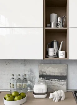 Cucina lineare in laccata lucido a prezzo ribassato 40%