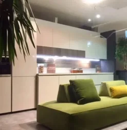 Cucina lineare in laccato opaco a prezzo ribassato 44%