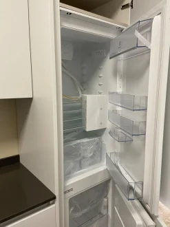 Cucina lineare in laccato opaco a prezzo ribassato 34%