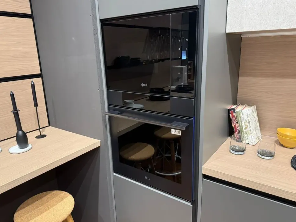 Cucina lineare in laminato materico grigia Young a prezzo scontato