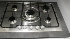 Cucina lineare in laminato materico bianca Dora a prezzo ribassato
