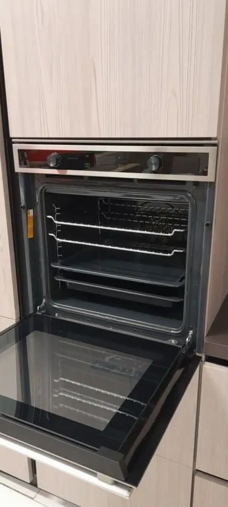 Cucina lineare in laminato materico a prezzo ribassato 50%