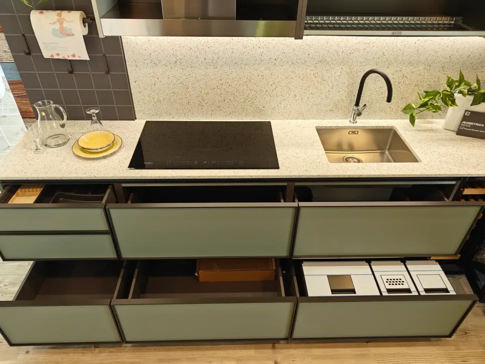 Cucina lineare in laminato opaco altri colori Jeometrica a prezzo scontato