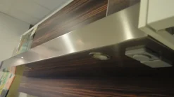 Cucina lineare in legno a prezzo scontato 58%