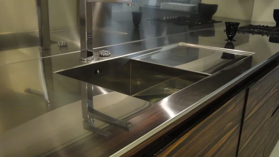 Cucina lineare in legno a prezzo scontato 58%