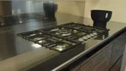 Cucina lineare in legno a prezzo scontato 58%