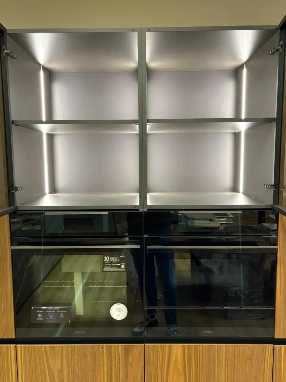 Cucina lineare in legno noce Menta a prezzo ribassato