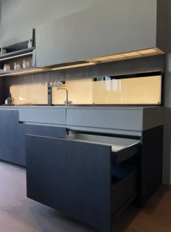 Cucina lineare in melaminico a prezzo ribassato 45%