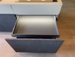 Cucina lineare in melaminico a prezzo ribassato 45%