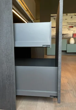 Cucina lineare in melaminico a prezzo ribassato 45%