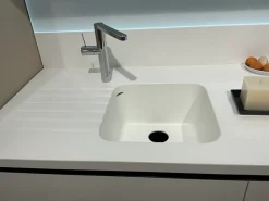 Cucina lineare moderna bianca Scavolini Delinea