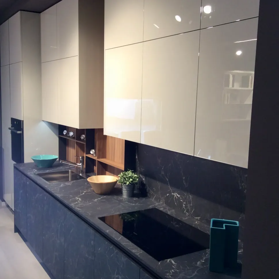 Cucina lineare moderna K5 Artigianale a prezzo ribassato