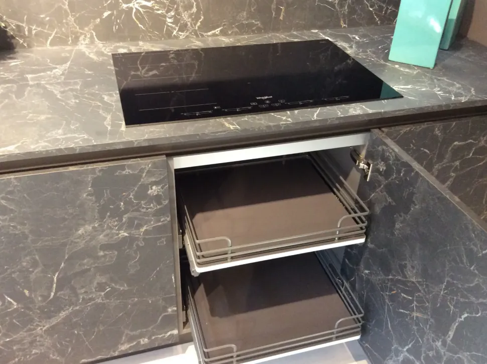 Cucina lineare moderna K5 Artigianale a prezzo ribassato