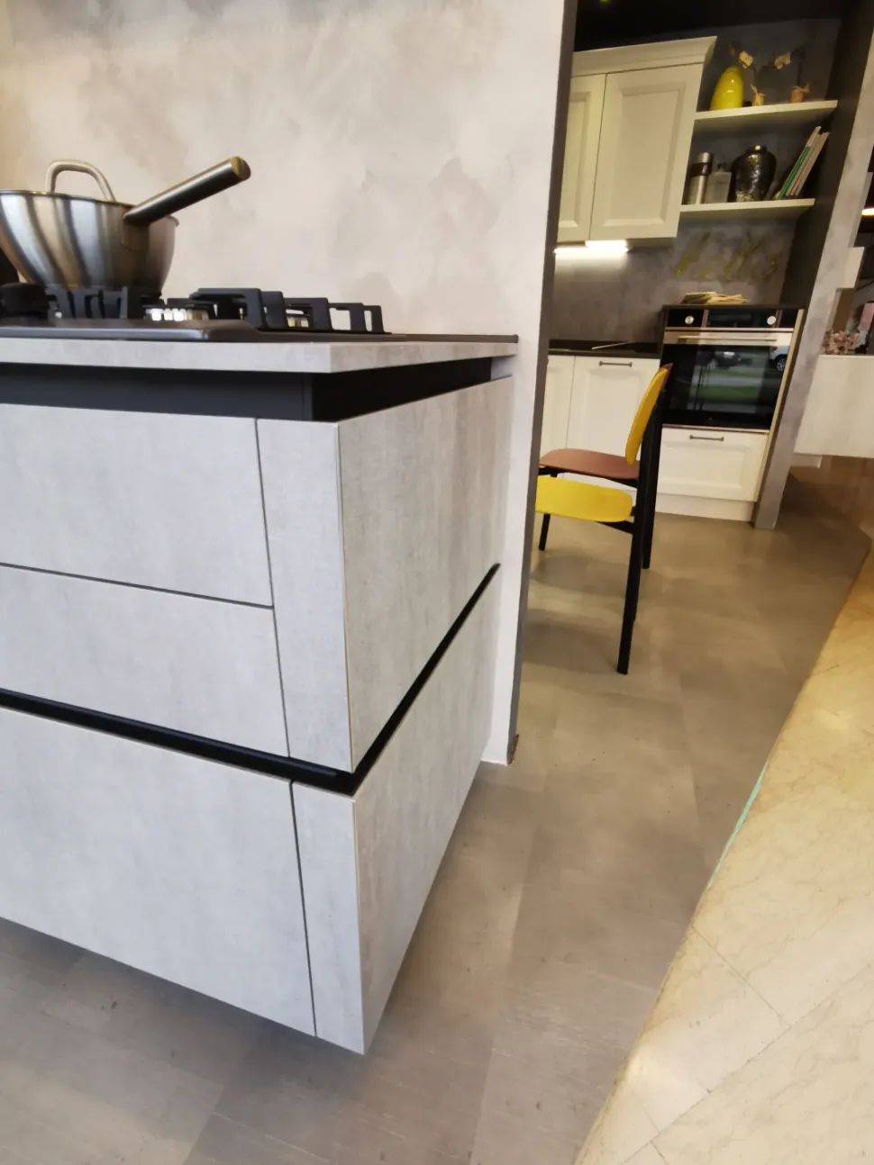 Cucina Loft xl moderna bianca Arrex lineare scontata 42%