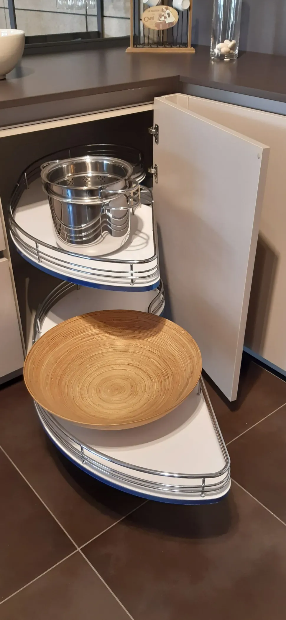 Cucina Logica l0 design grigia Valdesign lineare scontata 60%