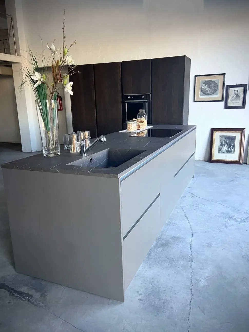 Cucina Mh6 con isola Modulnova con un ribasso imperdibile