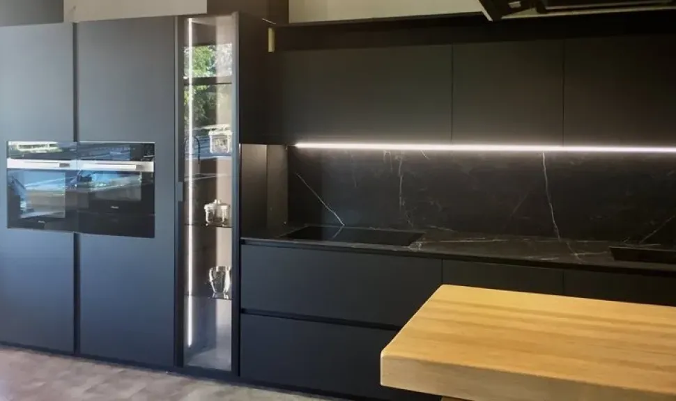 Cucina modello Atelier black new fenix - paolo biordi designer Artigianale PREZZO SCONTATO 43%