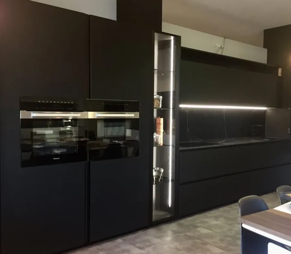 Cucina modello Atelier black new fenix - paolo biordi designer Artigianale PREZZO SCONTATO 43%