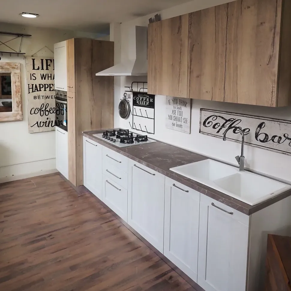 Cucina modello cucina shabby white easy ed effetto rovere Collezione esclusiva PREZZO SCONTATO 42%