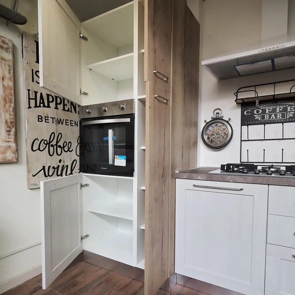 Cucina modello cucina shabby white easy ed effetto rovere Collezione esclusiva PREZZO SCONTATO 42%