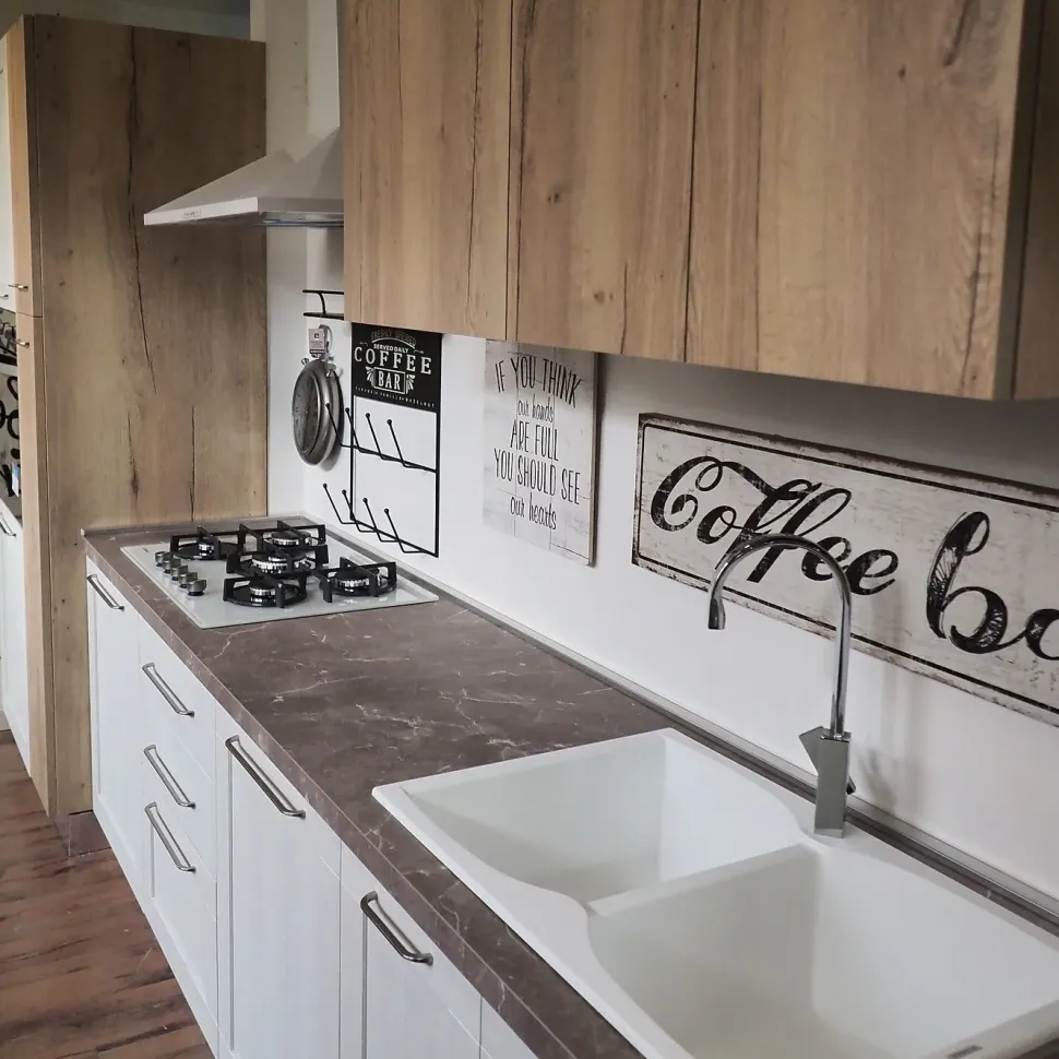 Cucina modello cucina shabby white easy ed effetto rovere Collezione esclusiva PREZZO SCONTATO 42%