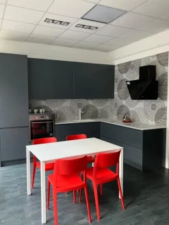 Cucina modello Line Astra PREZZO SCONTATO 46%