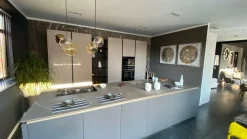 Cucina moderna ad isola Bluna Binova a prezzo scontato