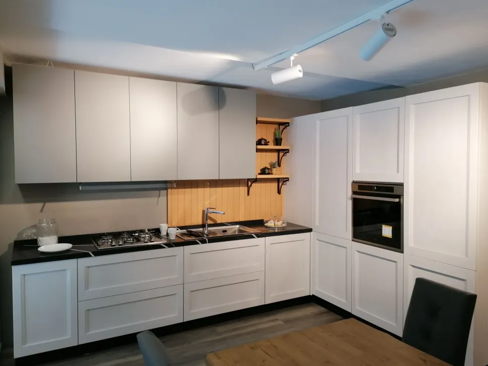 Cucina moderna bianca Arredo3 ad angolo Frida a soli 8500€